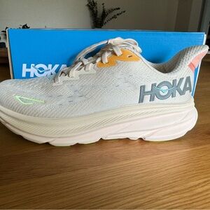 Hoka Clifton 9 Wide